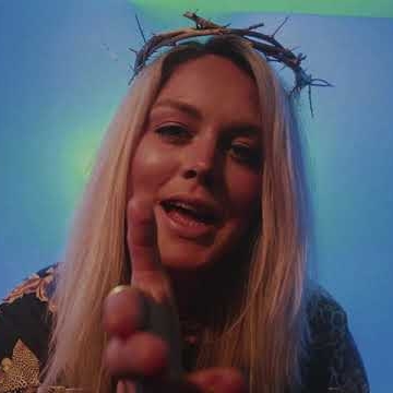 Preview image for the video "Lucy Whittaker - 'Miracle' Music Video".