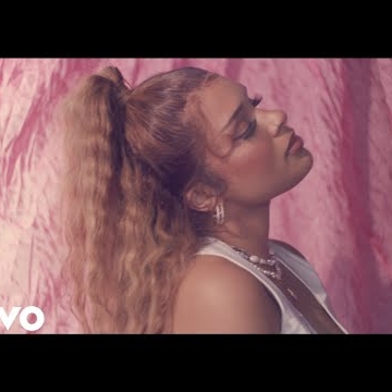 Preview image for the video "Aida Lae - Hearbroke".