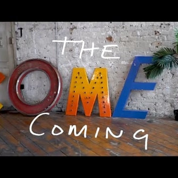 Preview image for the video "The Comet Is Coming session".