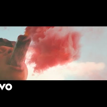 Preview image for the video "Music video for Izzy Gibbs by Kash".