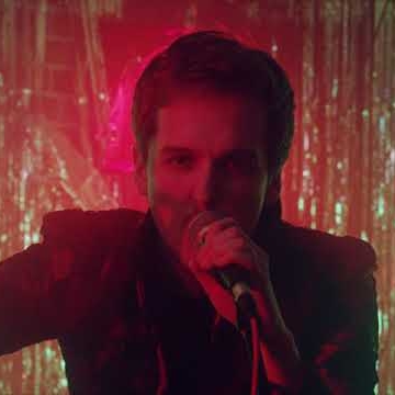 Preview image for the video "Cocaine Romance".