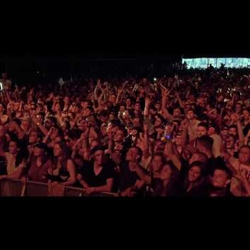 Preview image for the video "Bakermat Live".