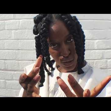 Preview image for the video "GIFT".