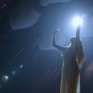 Preview image for the video "Live session for Florence + the Machine by CHILD".