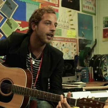 Preview image for the video "Interview (Video) for James Morrison by Kash".