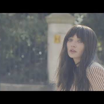 Preview image for the video "L'Officiel Magazine ".