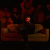 Preview image for the video "Form - Vulnerable (visualiser)".