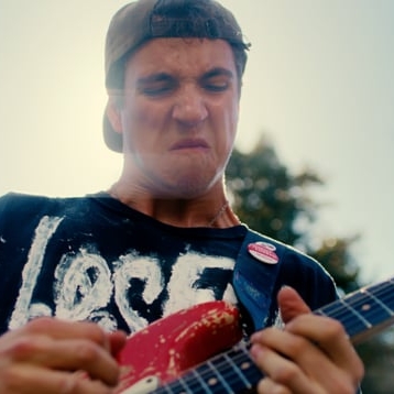 Preview image for the video "Kit - Loser".