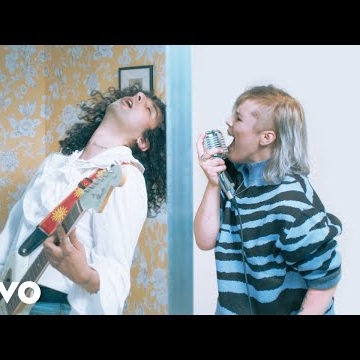 Preview image for the video "Bloxx - Off My Mind".