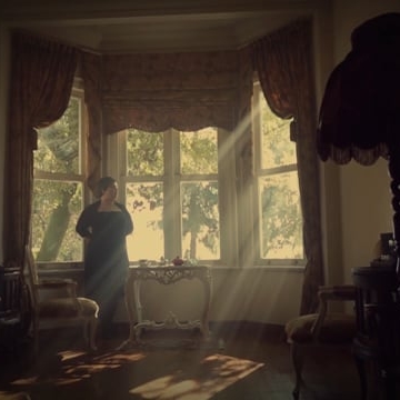 Preview image for the video "Music video for Basak Yavuz by Lunaroom".